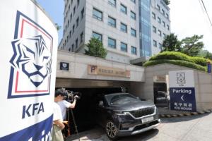 洪明甫任命疑云！韩足协搜查11小时，关键数据揭露真相