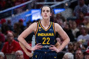 狂飙！克拉克81战狂揽1589分，超越84%后卫，WNBA传奇再现