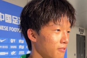 全网热议！蒋子承的表现点燃球迷激情，国安小将跑出未来