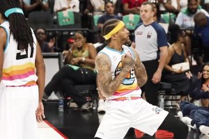 【Big3】比斯利滑翔劈扣，你给打几分？！