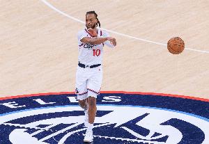 判罚成转折？加兰与快船大战引发热议