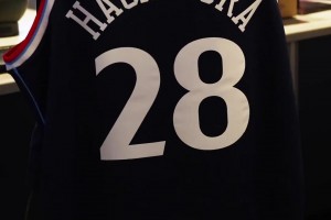 新的开始！八村垒的快船球衣已经制作好！