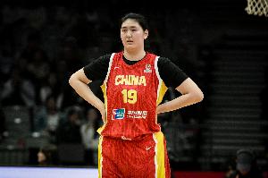 狂飙！张子宇一骑绝尘，女篮主场力克尼日利亚